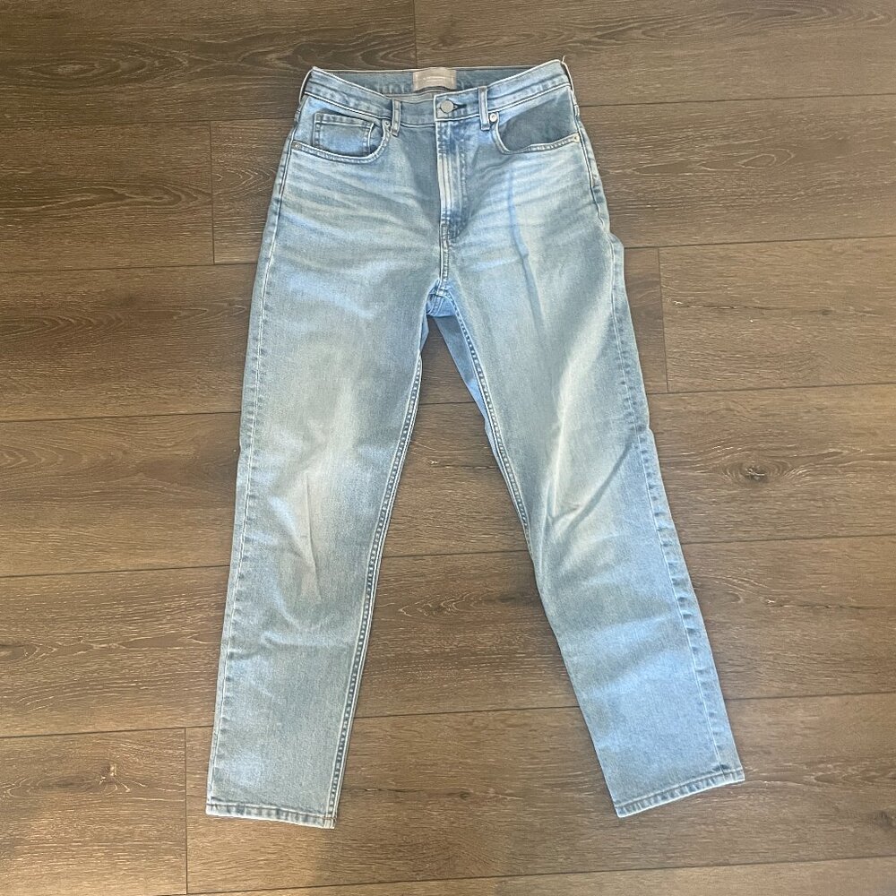 Everlane The Cheeky Jean Size 28 Light Wash